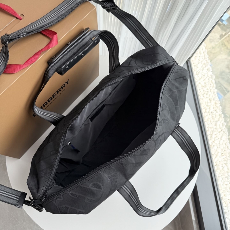 Bv*b*rry travel bags